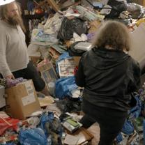 Hoarders_coming_clean_241x208